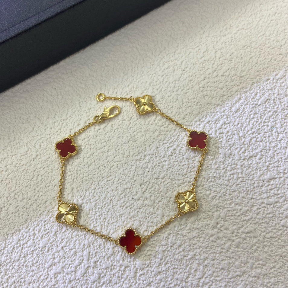 VCA CLOVER 6 MOTIF RED AGATE LASER BRACELET